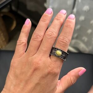 Elegant Silver and Cream Ring